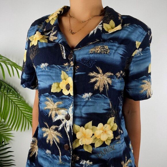 Caribbean Joe Women's Navy Floral Floral Hawaiian Button Down Summer Shirt / M - Picture 3 of 6